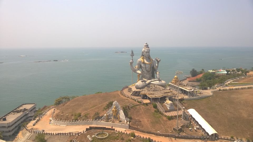 Photo of Murudeshwar, Karnataka, India by Saraswathi Sreenivasulu
