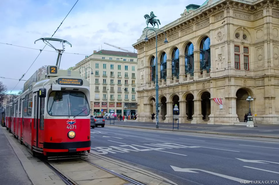 Photo of Wiener Staatsoper, Opernring, Vienna, Austria by Diptarka Gupta