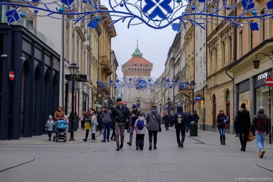 Photo of Rynek Główny, Kraków, Poland by Diptarka Gupta