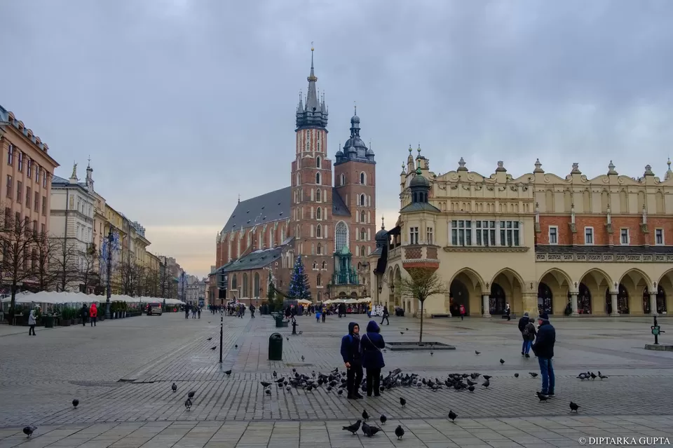 Photo of Rynek Główny, Kraków, Poland by Diptarka Gupta