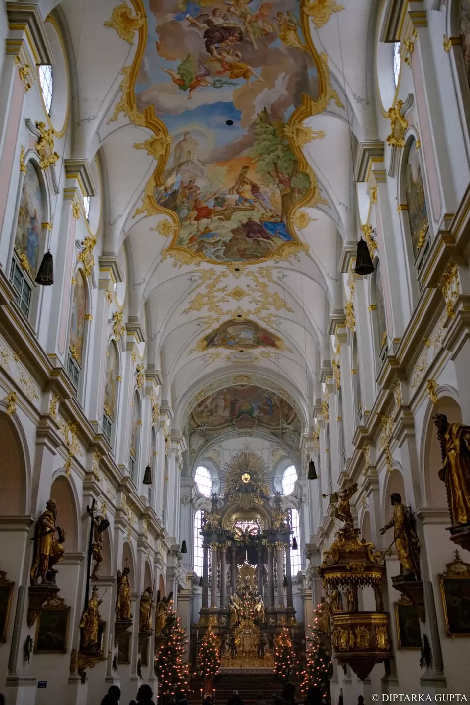 Photo of St. Peter's Church, Rindermarkt, Munich, Germany by Diptarka Gupta