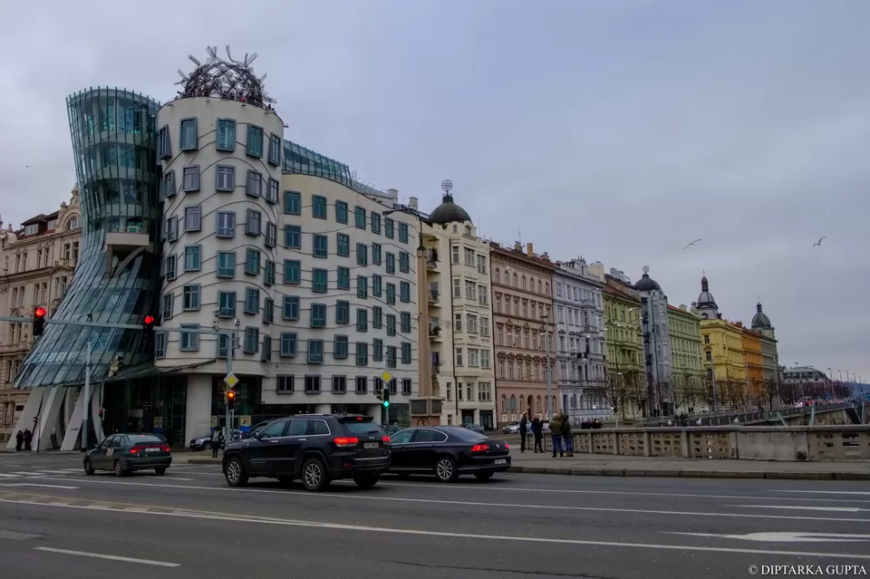 Photo of Dancing House, Jiráskovo náměstí, Prague-New Town, Czechia by Diptarka Gupta