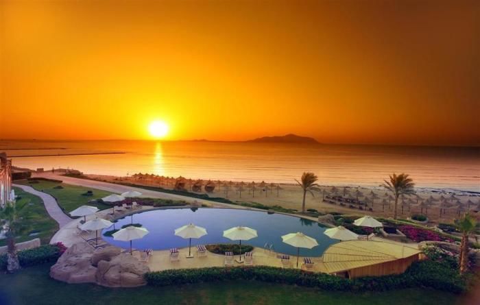 Photo of Top 5 Sharm El Sheikh Hotels that Have Serene Beach Sunset Views to Cool Down Your Nerves 4/5 by JohnDavid