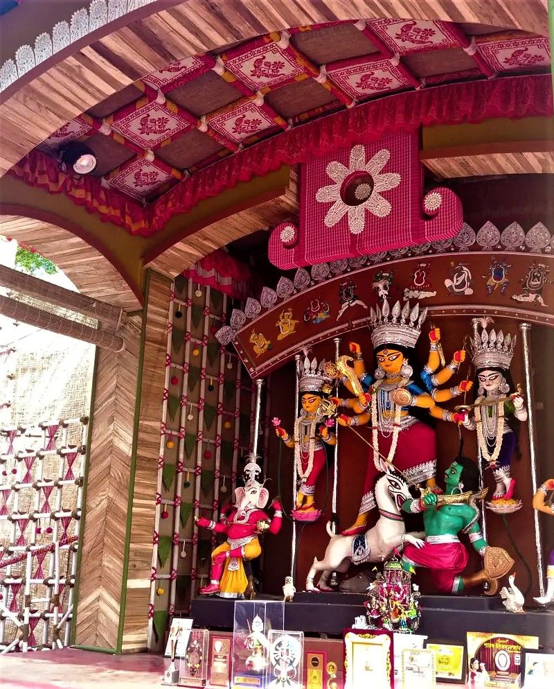 Photo of A Walk Through The Lanes of Kolkata on Durga Puja: The Biggest Festival of West Bengal 16/53 by Titli Ghosh