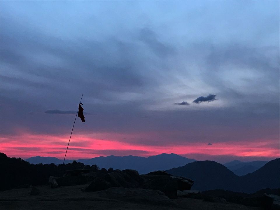 Photo of Mukta top Trek, Birds of a feather flock together 3/3 by Komal Daudia