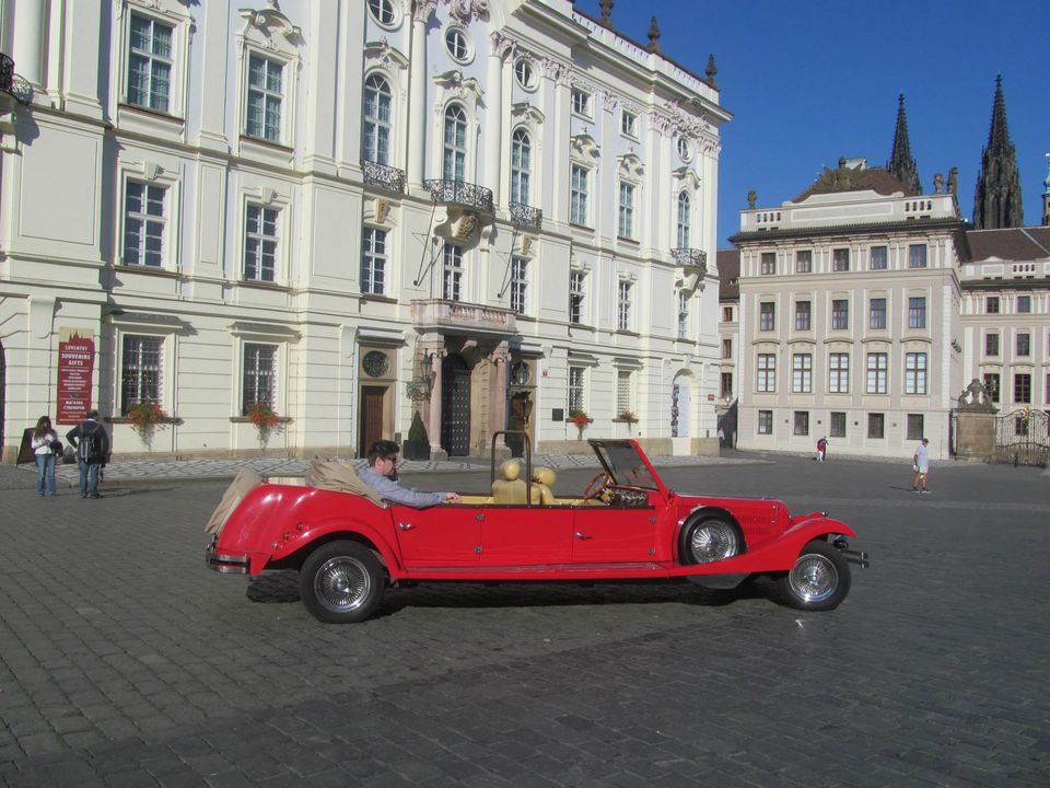 Photo of In the cobblestones pavement of Prague 1/18 by Anjana Kumar