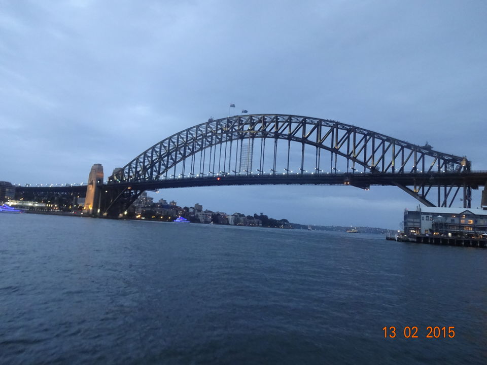 Photo of Sydney Harbour Bridge, Sydney, New South Wales, Australia by Nikita Mathur