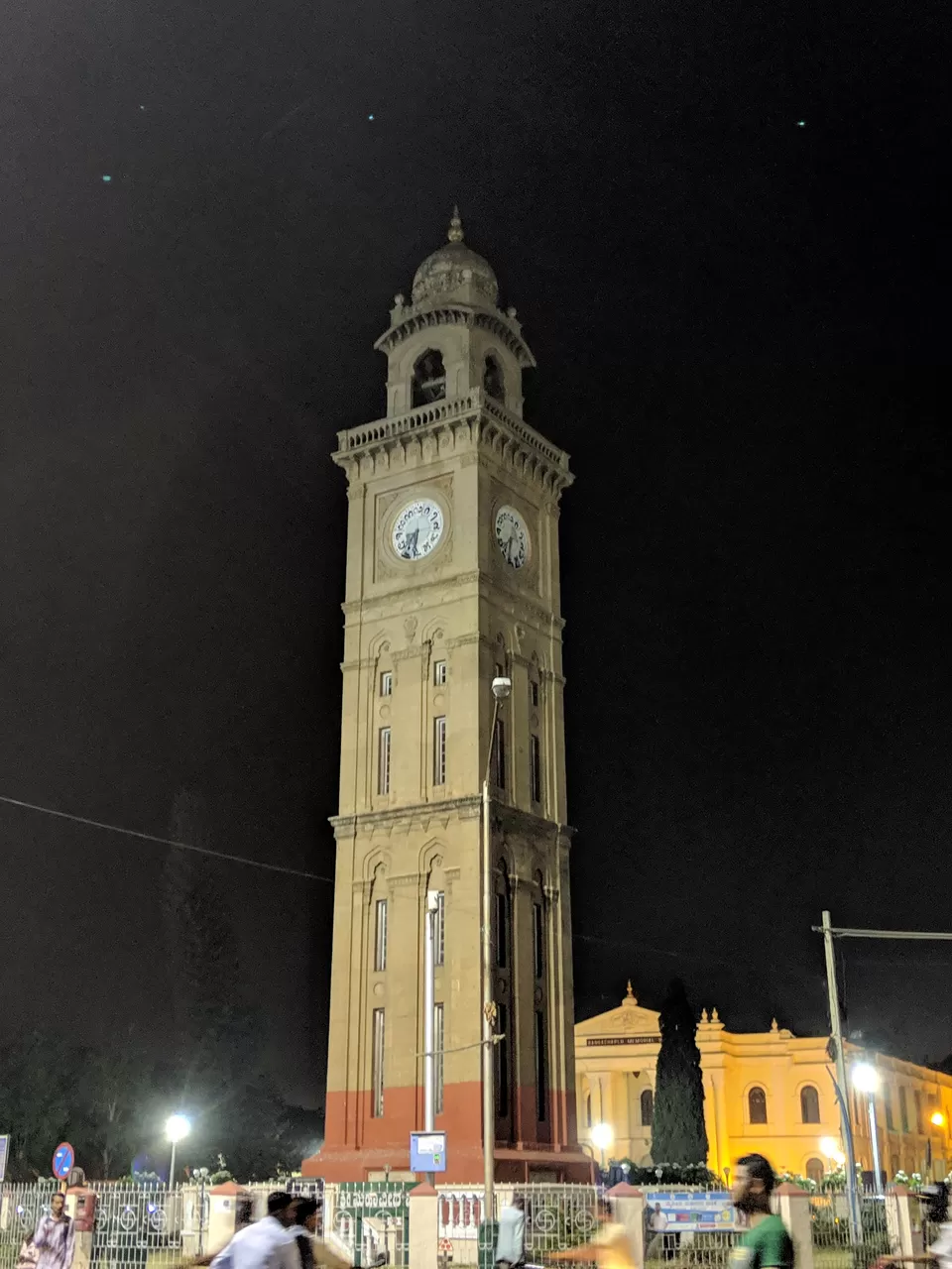 Photo of Clock Tower Road, Lashkar Mohalla, Mandi Mohalla, Mysore, Karnataka, India by Nikita Mathur