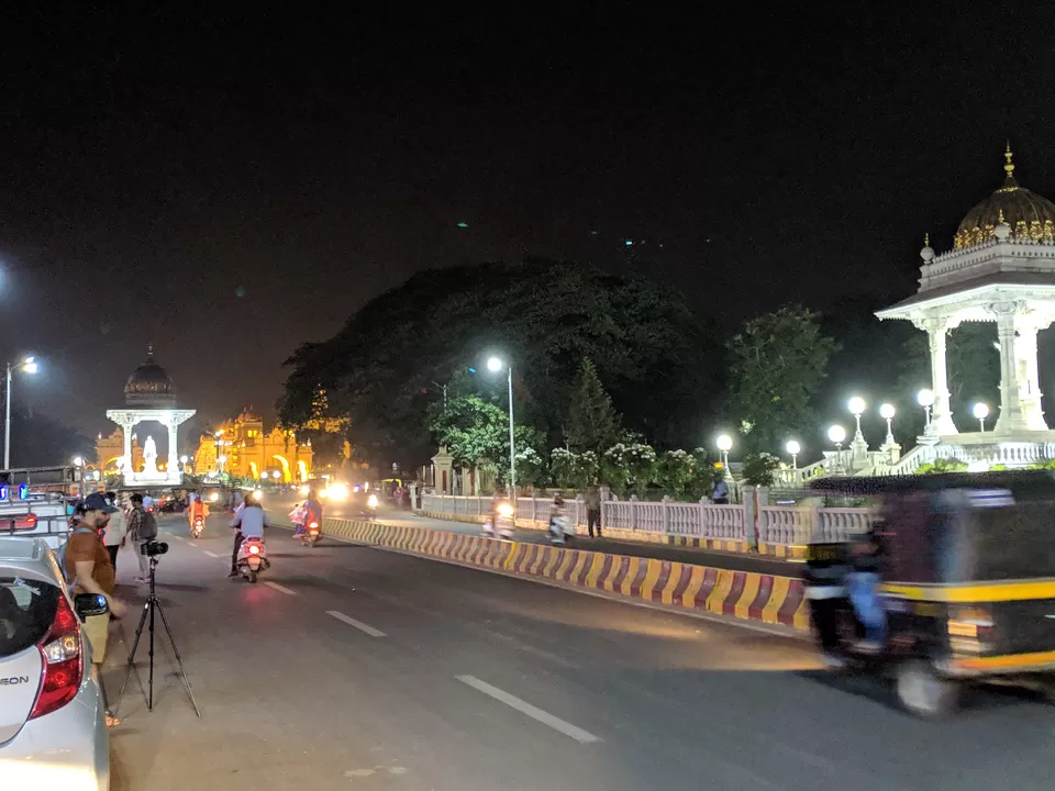 Photo of Clock Tower Road, Lashkar Mohalla, Mandi Mohalla, Mysore, Karnataka, India by Nikita Mathur