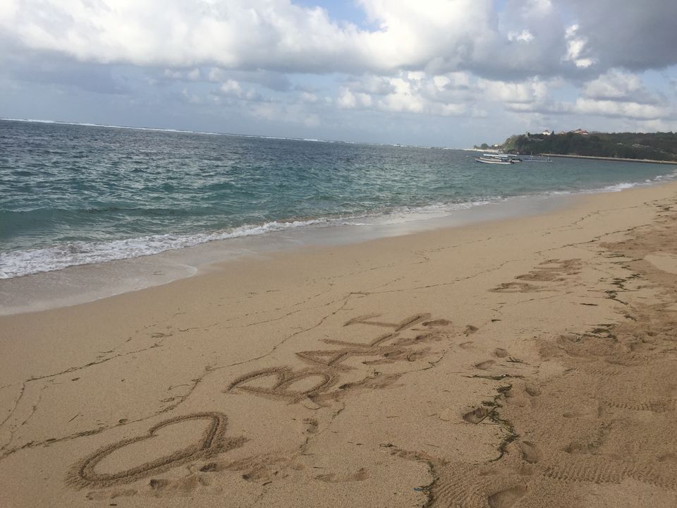 Photo of Nusa Dua Beach, Benoa, Badung Regency, Bali, Indonesia by Nikita Mathur