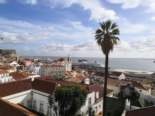 Photo of Alfama, Lisbon, Portugal by Ketan