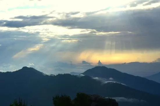 Photo of Hatu Peak, Shimla, Himachal Pradesh, India by suparnakalra