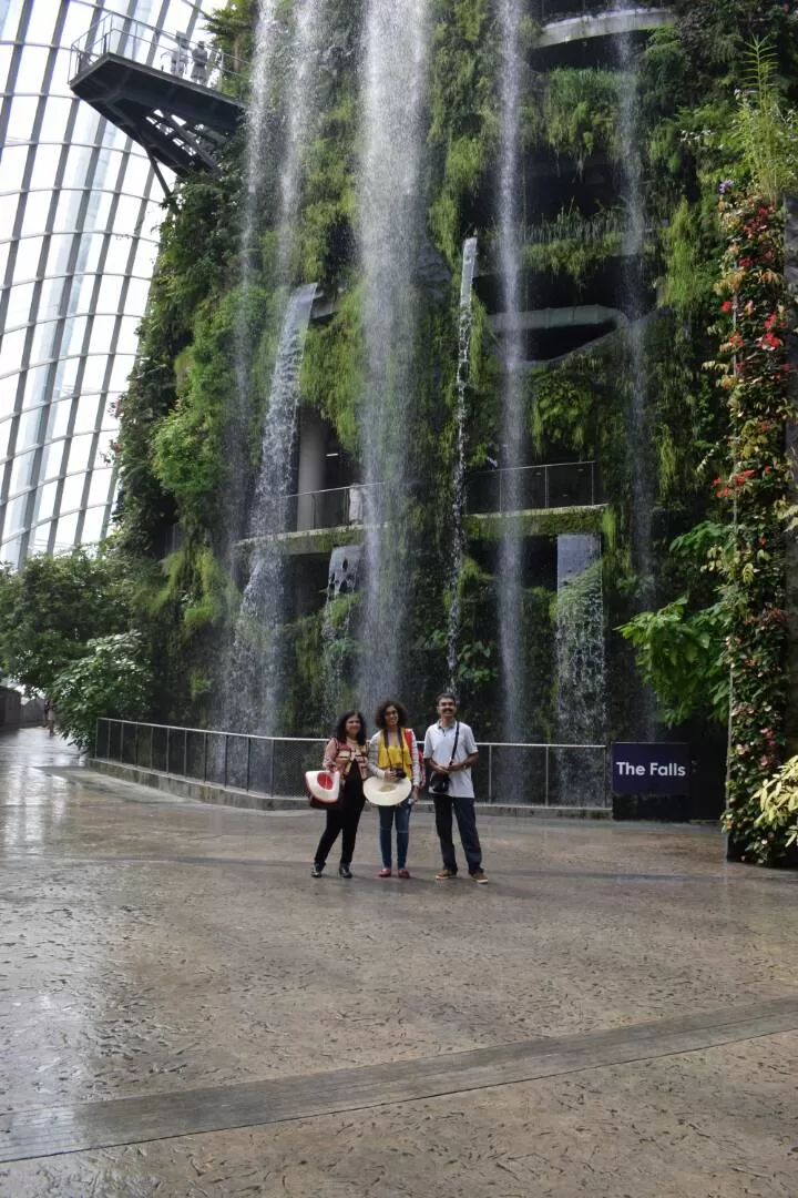 Photo of Singapore by Aisha Dwivedi