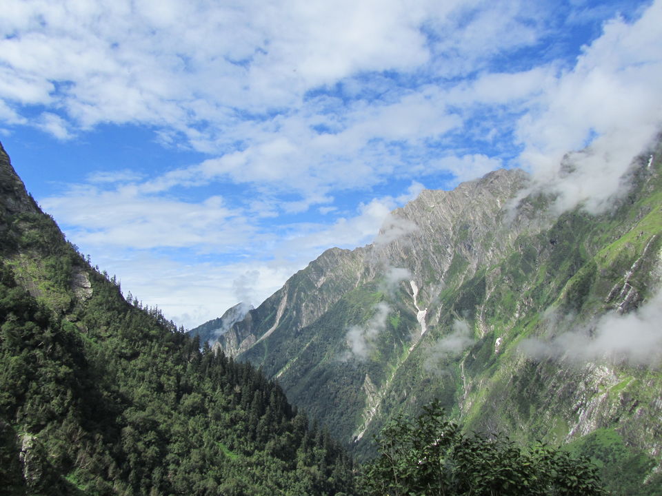 Photo of Witness Heaven in Nature’s Own Valley: The Valley of Flowers Trek, Uttarakhand 8/32 by Tushar Chatterji