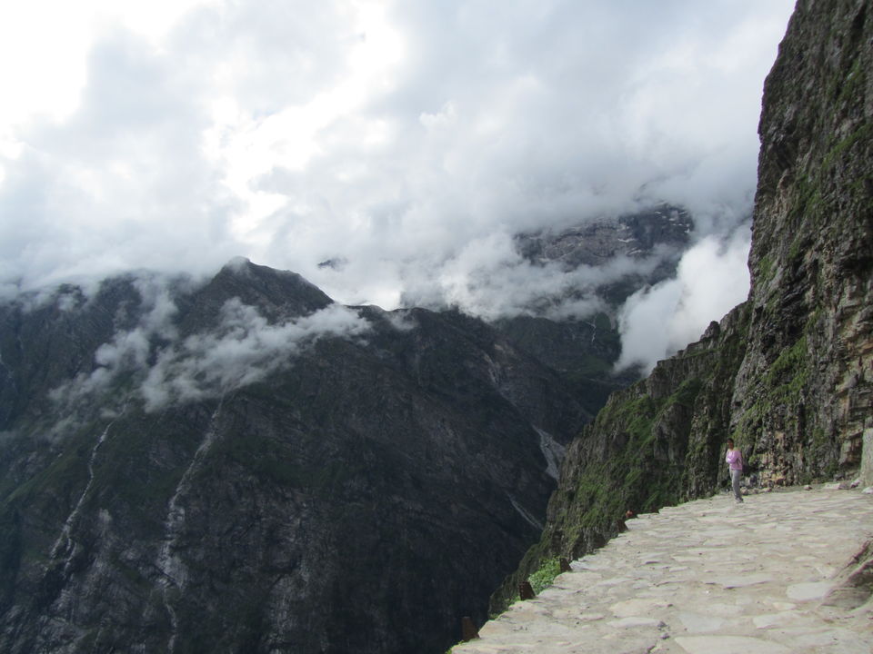 Photo of Witness Heaven in Nature’s Own Valley: The Valley of Flowers Trek, Uttarakhand 13/32 by Tushar Chatterji