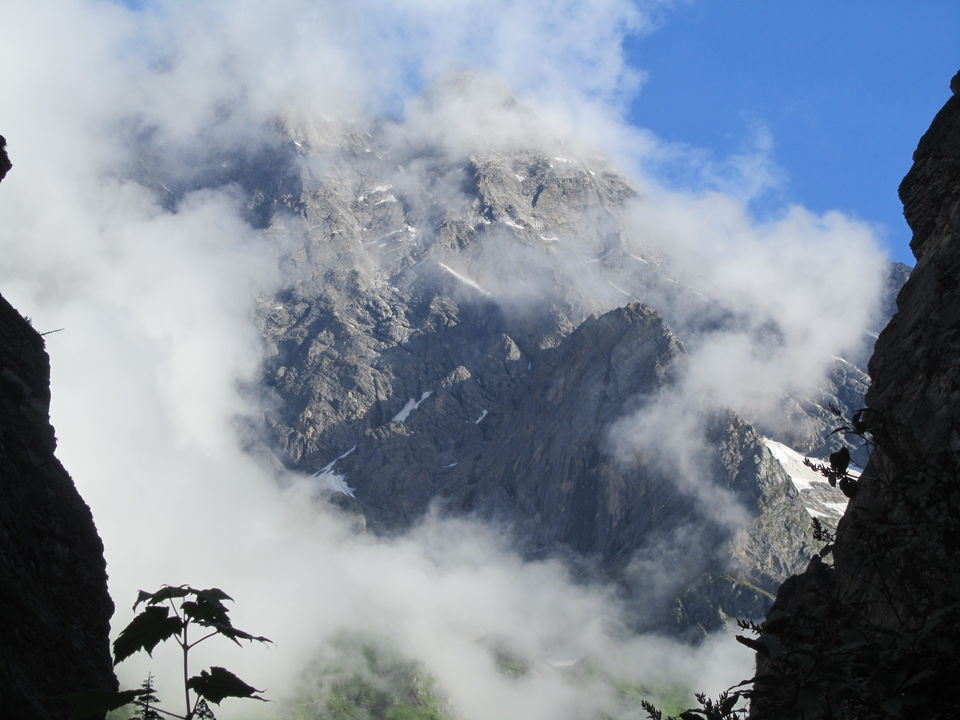 Photo of Witness Heaven in Nature’s Own Valley: The Valley of Flowers Trek, Uttarakhand 16/32 by Tushar Chatterji