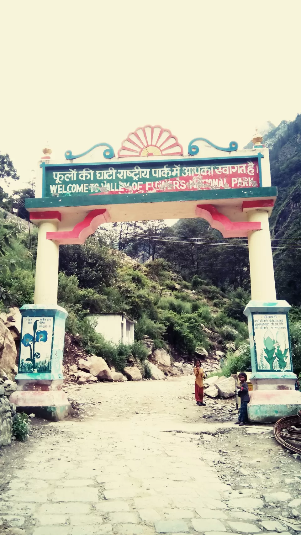 Photo of Valley of Flowers National Park, Chamoli, Uttarakhand, India by Shazia Khanam
