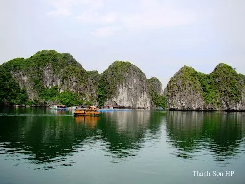 Photo of Lan Ha Bay, Hai Phong, Vietnam by Indochina Legend