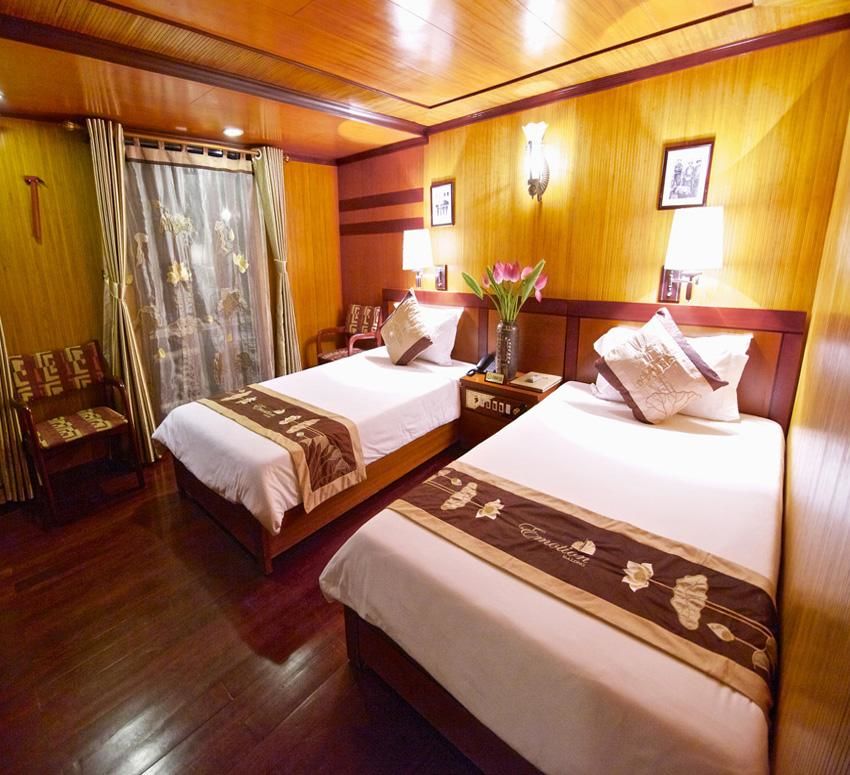 Photo of Emotion Cruises Halong Bay 3/13 by Indochina Legend