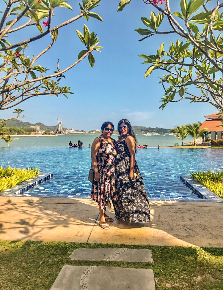 Photo of Mom, the travel buddy! by Shradha