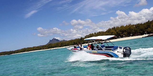 Photo of A Week in Paradise – Mauritius 4/4 by Nehal Mewada