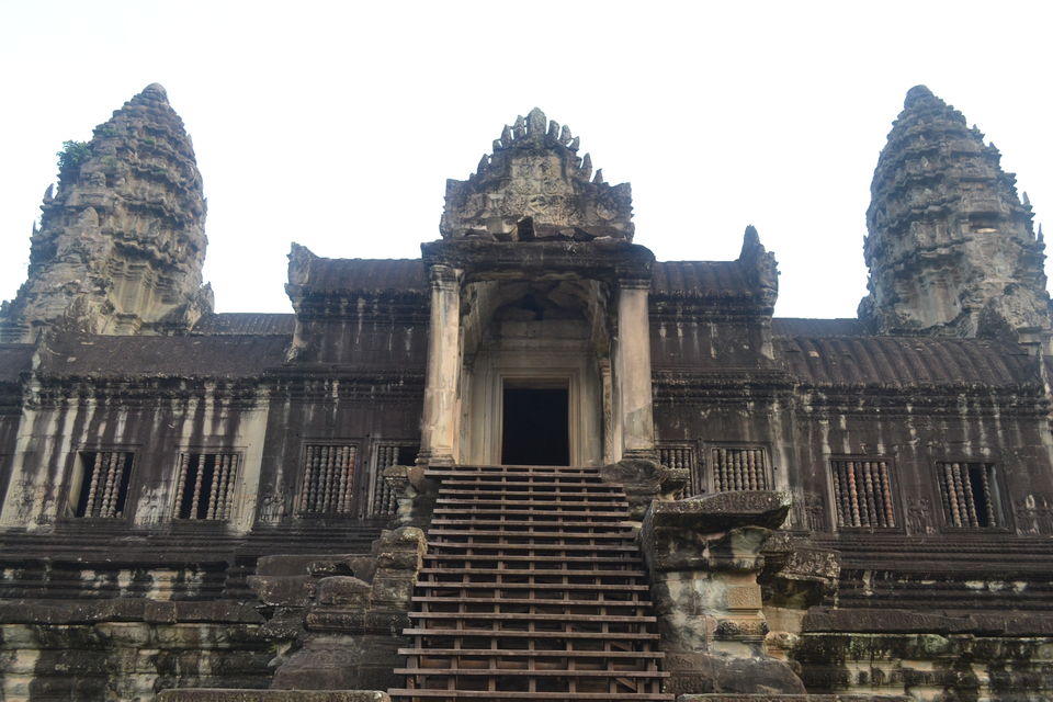 Photo of Angkor Wat, Krong Siem Reap, Siem Reap, Cambodia by Kim Buenafe