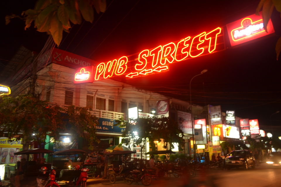 Photo of Pub Street, Krong Siem Reap, Siem Reap, Cambodia by Kim Buenafe