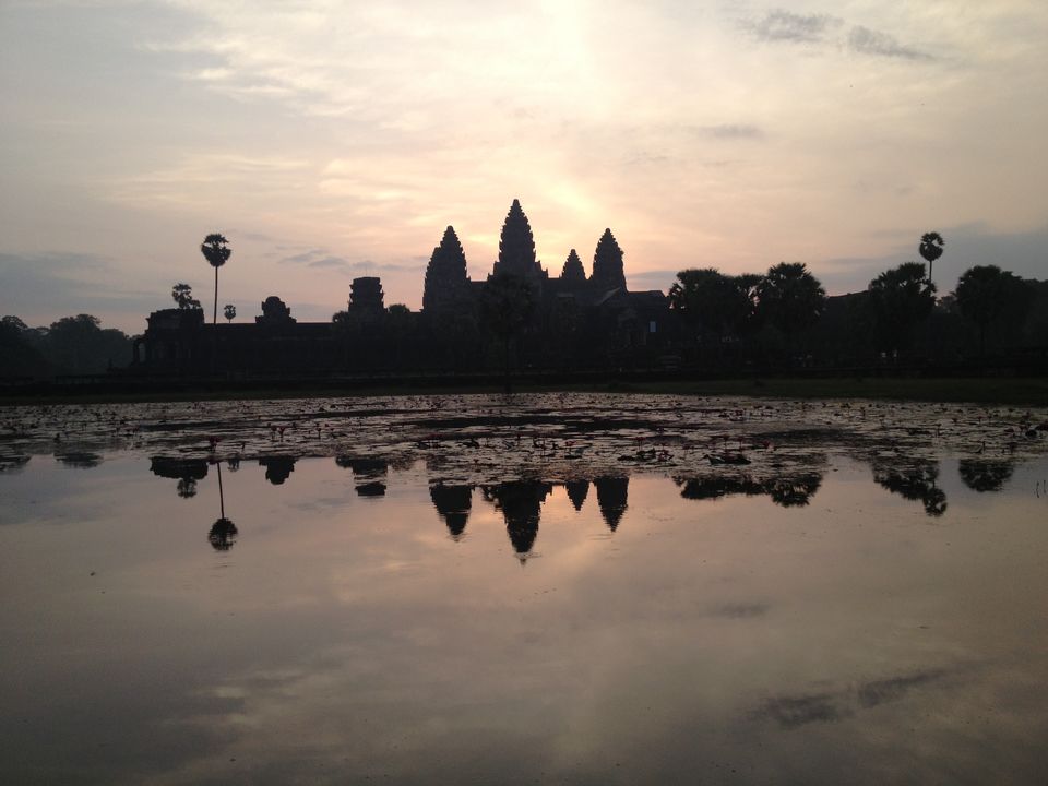 Photo of Angkor Wat, Krong Siem Reap, Siem Reap, Cambodia by Kim Buenafe