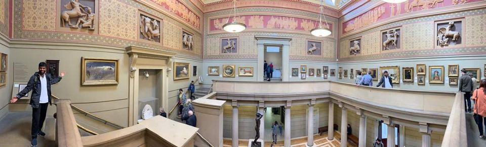 Photo of Manchester Art Gallery, Manchester Art Gallery, Mosley Street, Manchester, UK by Kevin Julius