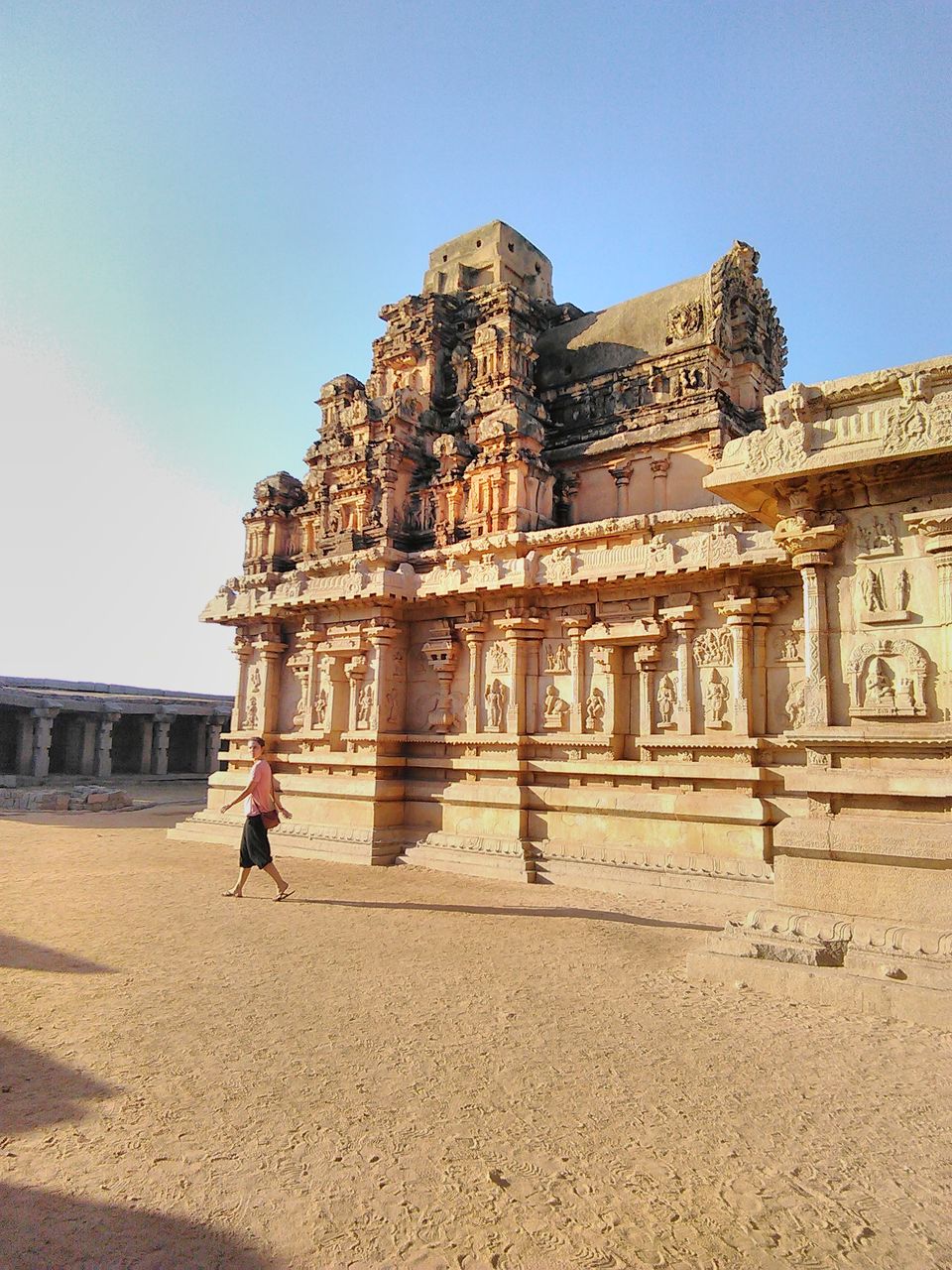Photo of A solo trip to the world heritage site of Karnataka: Hampi 3/10 by Sumithra Reddy Somu
