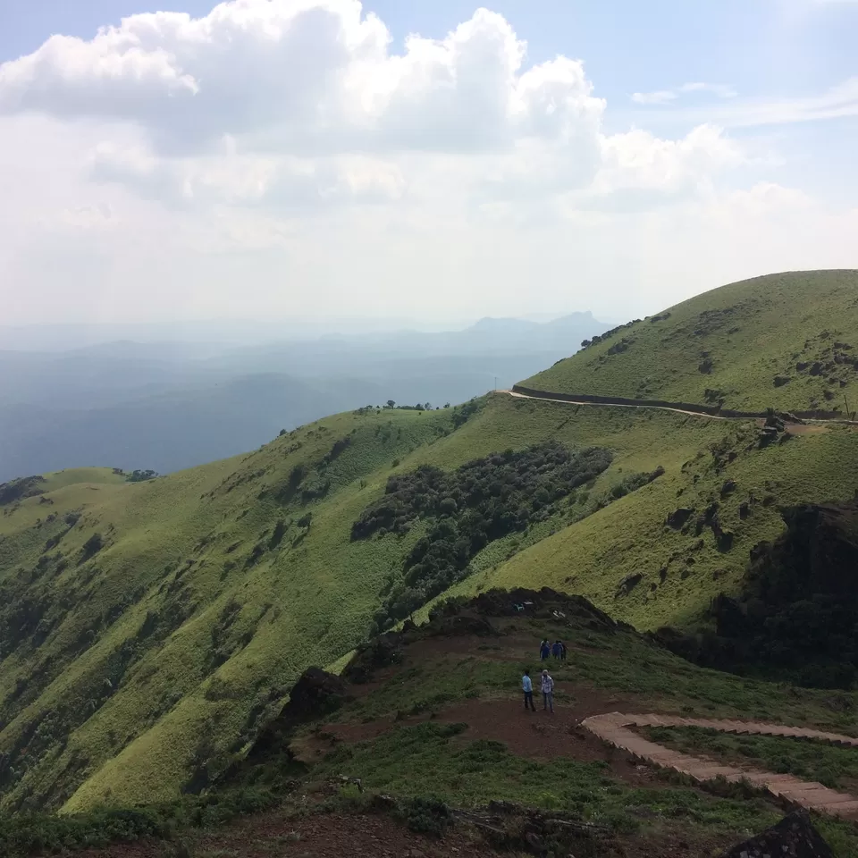 Photo of Mullayanagiri Peak, Mullayanagiri Peak, Pandaravalli, Karnataka 577130 by Deepti Vadlamudi