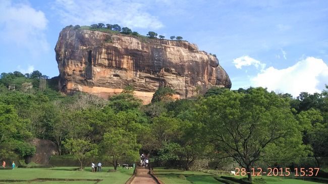 Photo of SriLanka Travel Itinerary, What to Expect of this Tiny Island Nation by Muthu Venkatesh