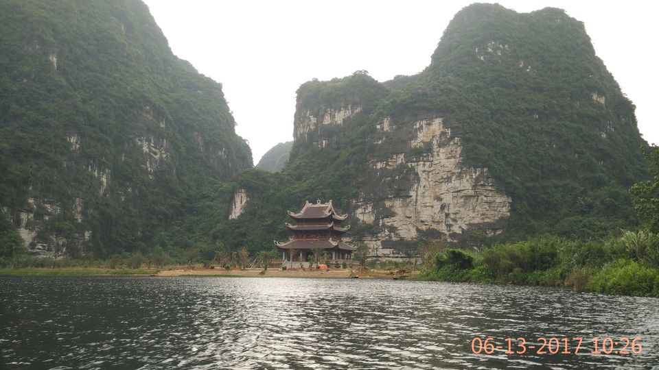 Photo of Vietnam Diaries (North) – Ninh Binh, Halong Bay and Hanoi by Muthu Venkatesh