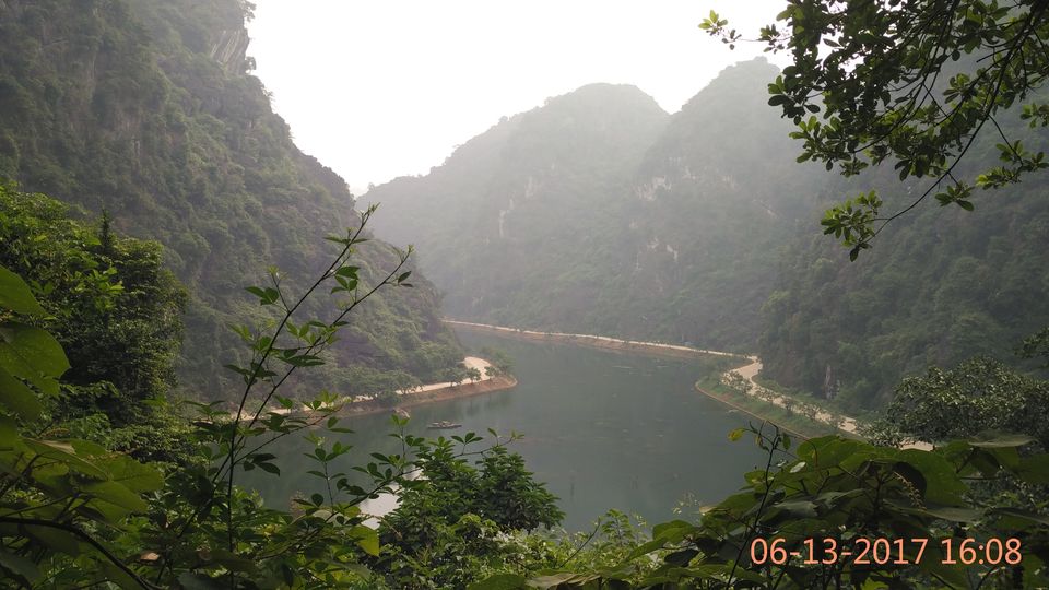 Photo of Vietnam Diaries (North) – Ninh Binh, Halong Bay and Hanoi by Muthu Venkatesh