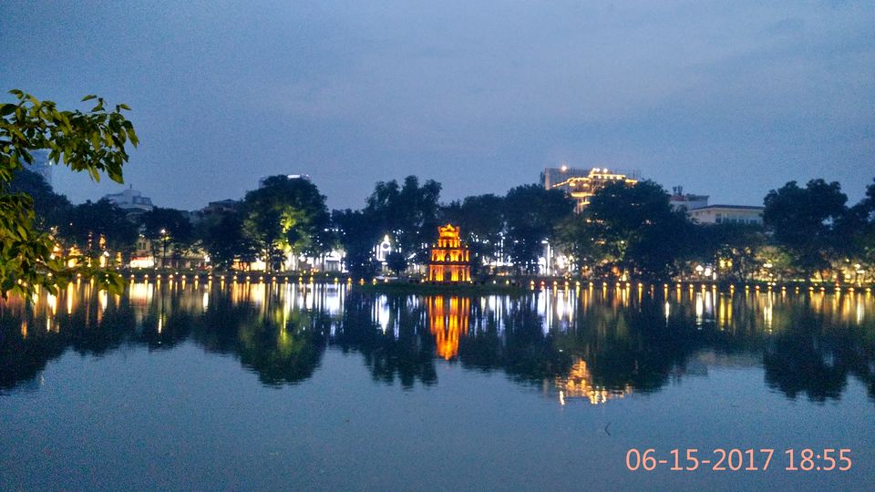 Photo of Hanoi, Hoàn Kiếm, Hanoi, Vietnam by Muthu Venkatesh