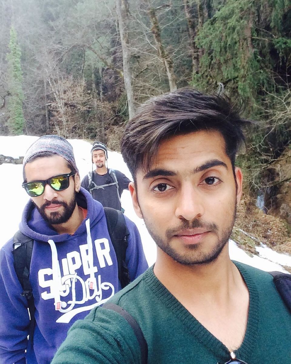 Photo of Three Musketeers to Kheerganga 5/22 by Gunjan Pruthi