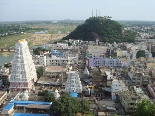 Photo of Srikalahasti Temple, Srikalahasti, Andhra Pradesh, India by Richa Powale
