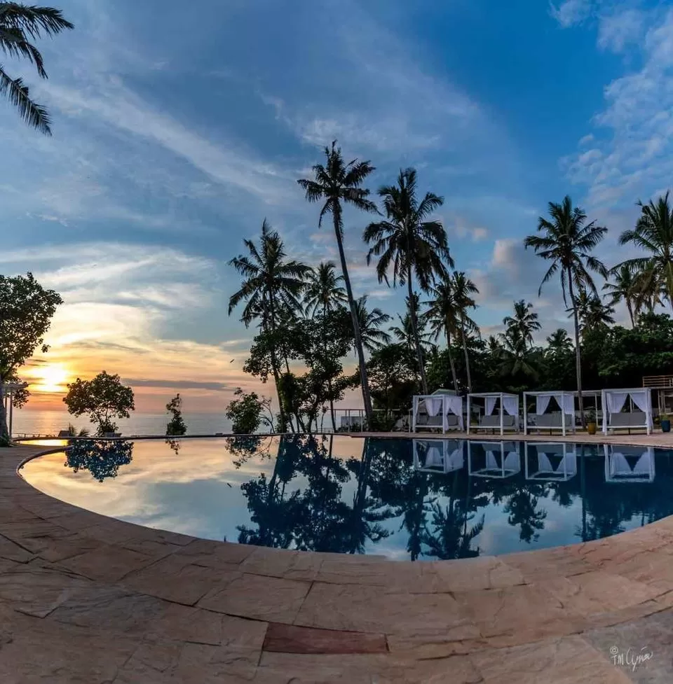 Photo of Your Complete Guide To Varkala Beach in Kerala by Kadambari Bhatte (curlytravelmess)