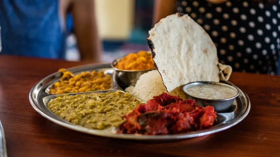 Photo of We Asked Travellers About Their Most Memorable Food Experiences in India & Here Is What They Said! by Kadambari Bhatte (curlytravelmess)