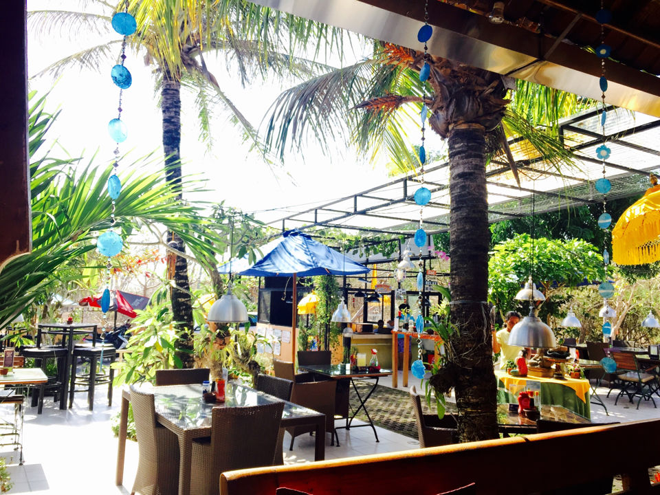 Photo of Bali And Beaches 8/20 by Kadambari Bhatte (curlytravelmess)