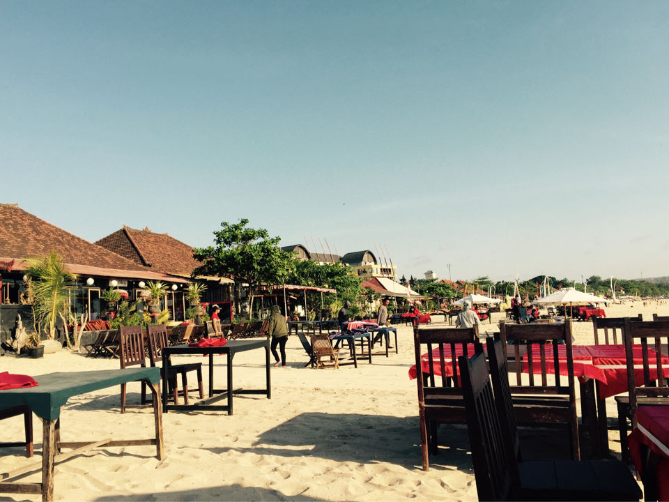 Photo of Bali And Beaches 10/20 by Kadambari Bhatte (curlytravelmess)