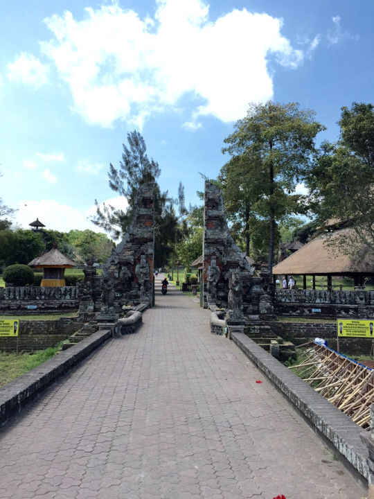 Photo of Bali And Beaches 17/20 by Kadambari Bhatte (curlytravelmess)