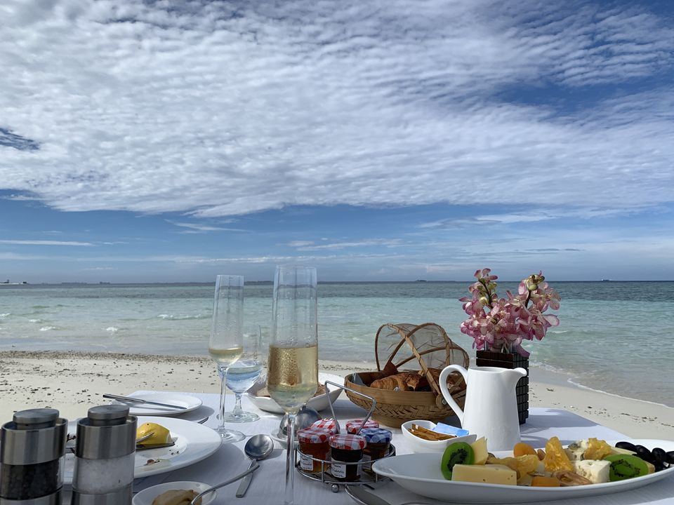 Photo of Sand Bank, Maldives by Kadambari Bhatte