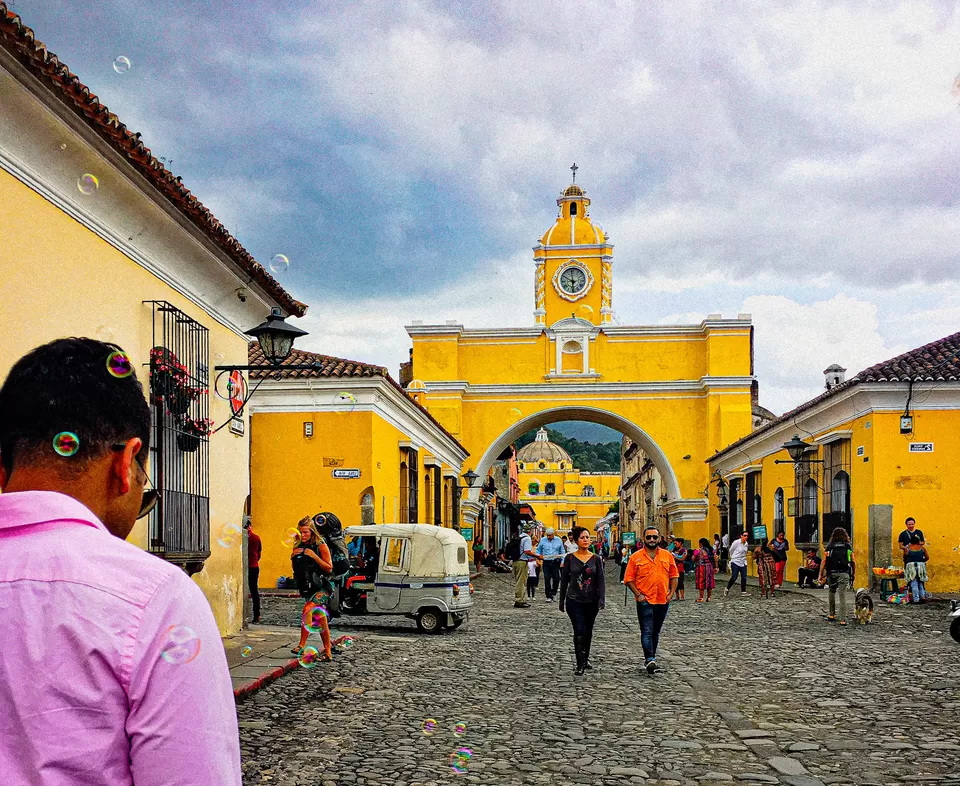 Photo of Santa Catalina Arch, 5a Avenida Norte, Antigua Guatemala, Guatemala by Kadambari Bhatte (curlytravelmess)