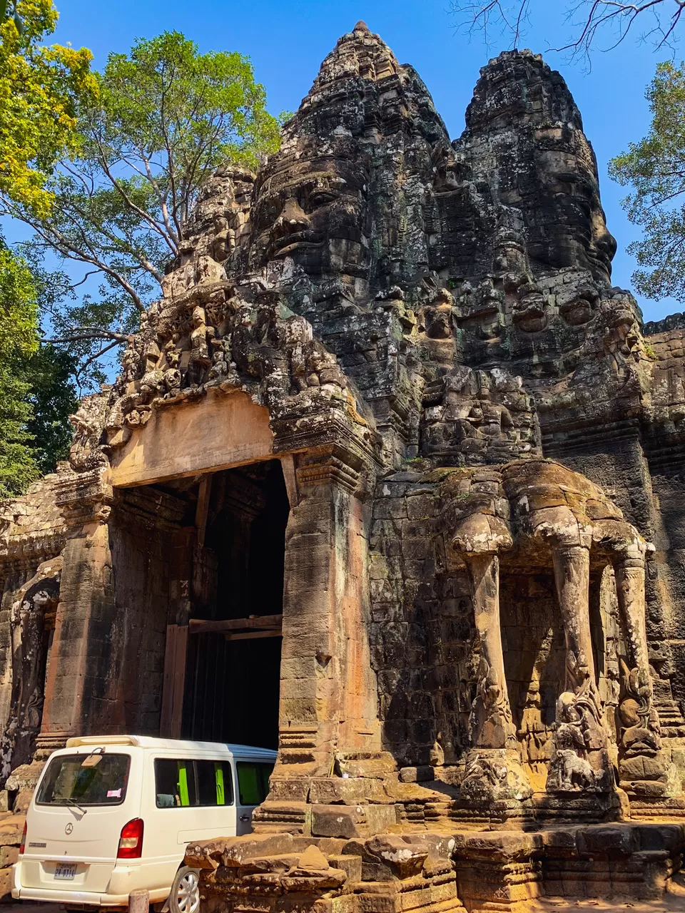 Photo of Angkor Thom, Krong Siem Reap, Cambodia by Kadambari Bhatte (curlytravelmess)
