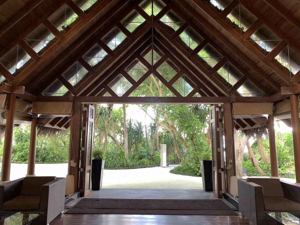 Photo of I LOVED Maldives - A Humble Destination Packed With Surprises! by Kadambari Bhatte (curlytravelmess)