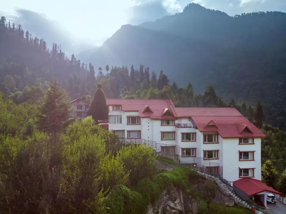 Photo of Apple Country Resorts, Log Huts Area, Log Huts Area Road, Old Manali, Manali, Himachal Pradesh, India by Kadambari Bhatte (curlytravelmess)
