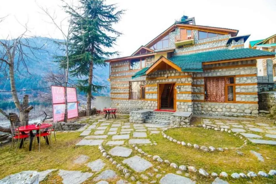 Photo of Manali, Himachal Pradesh, India by Kadambari Bhatte (curlytravelmess)