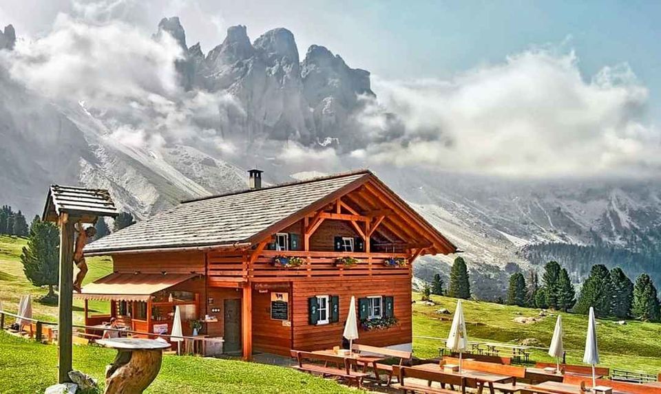 Photo of Guide to Best Resorts, Hotels, Homestays and Hostels in Sikkim's Wilderness Curated for All Budgets by Kadambari Bhatte (curlytravelmess)