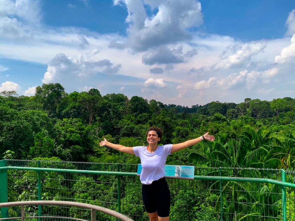 Photo of I Hate Travelling With My Friends and Family, and I Hate Travelling Solo, So Here's How I Travel by Kadambari Bhatte (curlytravelmess)